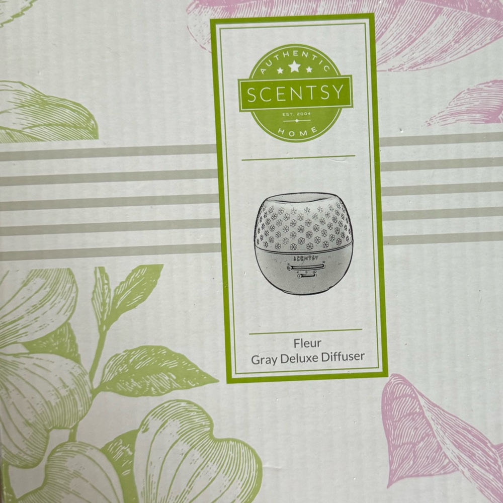 Never Used, Scentsy Diffuser